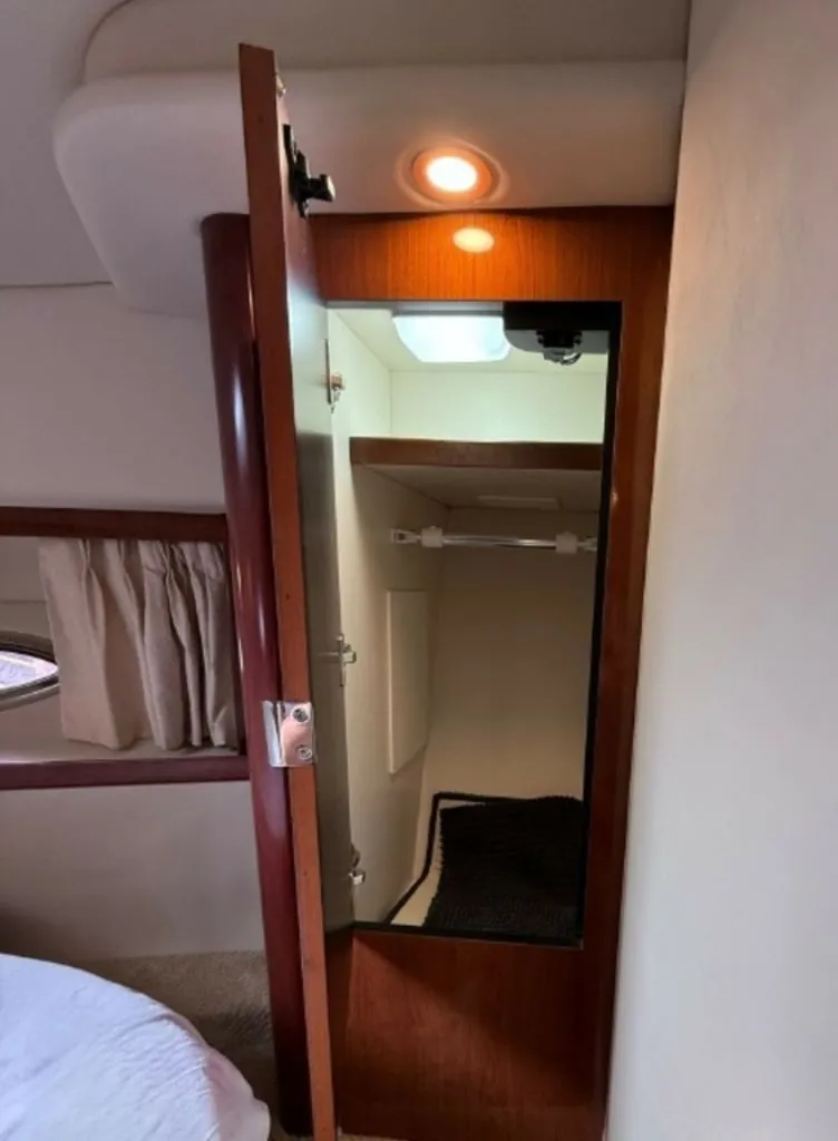 Slide: The Image of Sea Ray 38 Sea Ray 2006 - 28