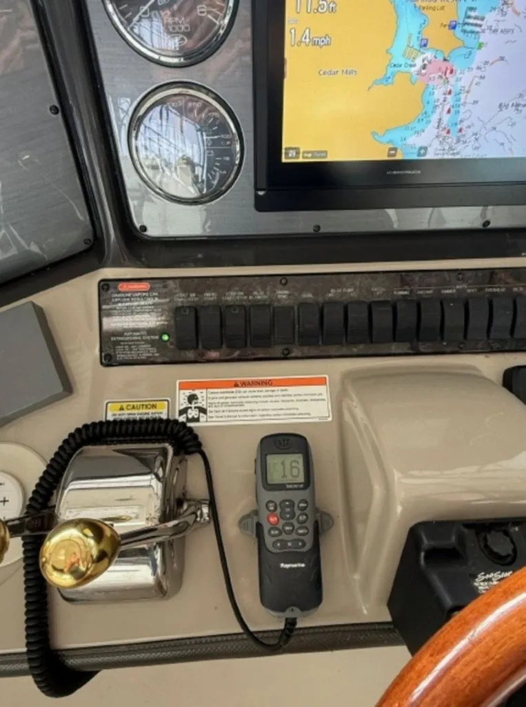 Slide: The Image of Sea Ray 38 Sea Ray 2006 - 5