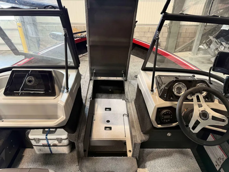 Slide: The Image of Starcraft Titan 190 FXS 2026 - 10