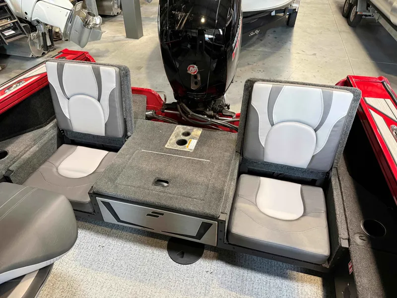 Slide: The Image of Starcraft Titan 190 FXS 2026 - 5