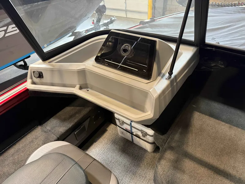 Slide: The Image of Starcraft Titan 190 FXS 2026 - 8