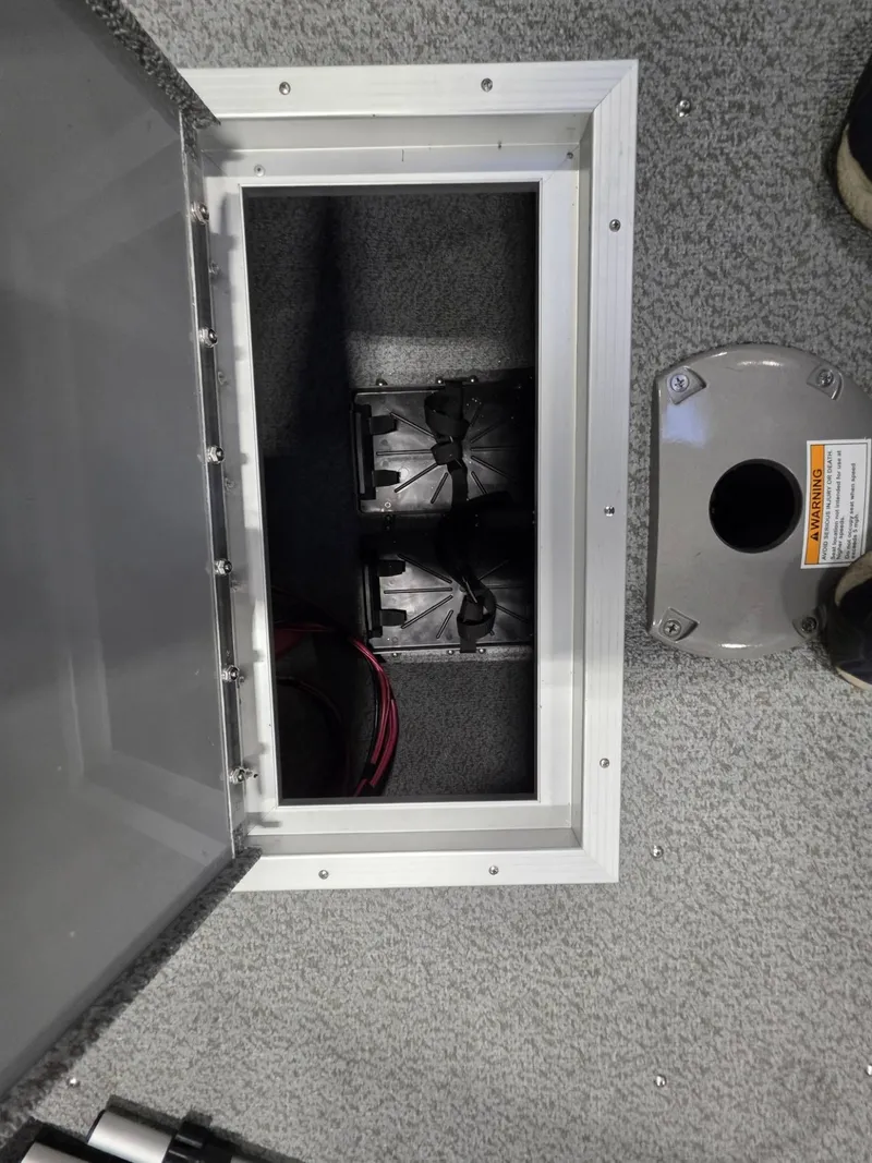 Slide: The Image of Starcraft Fishmaster 196 2026 - 19