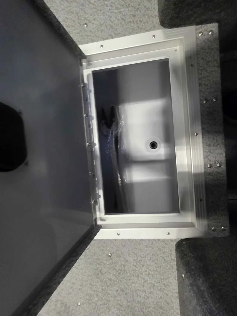 Slide: The Image of Starcraft Fishmaster 196 2026 - 20