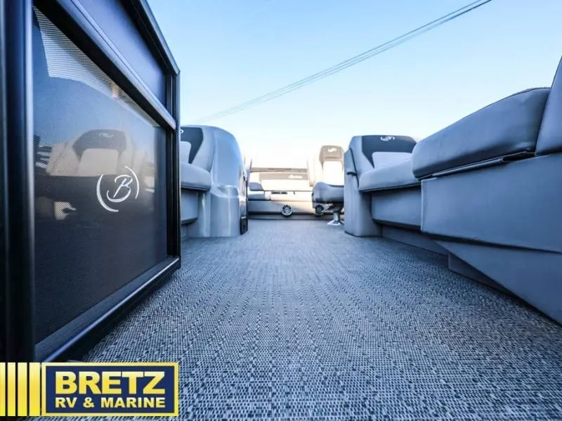 Slide: The Image of Aria A22UC 2025 - 12