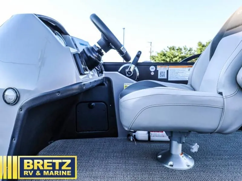 Slide: The Image of Aria A22UC 2025 - 27