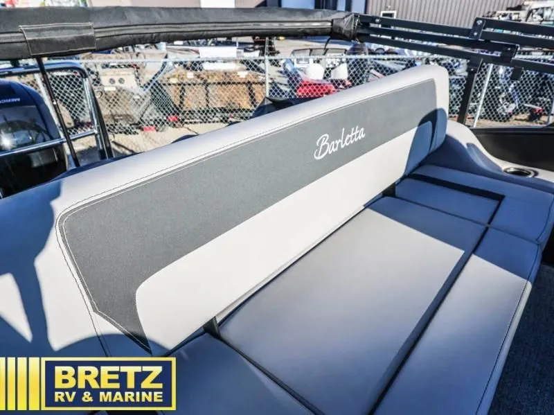 Slide: The Image of Aria A22UC 2025 - 28