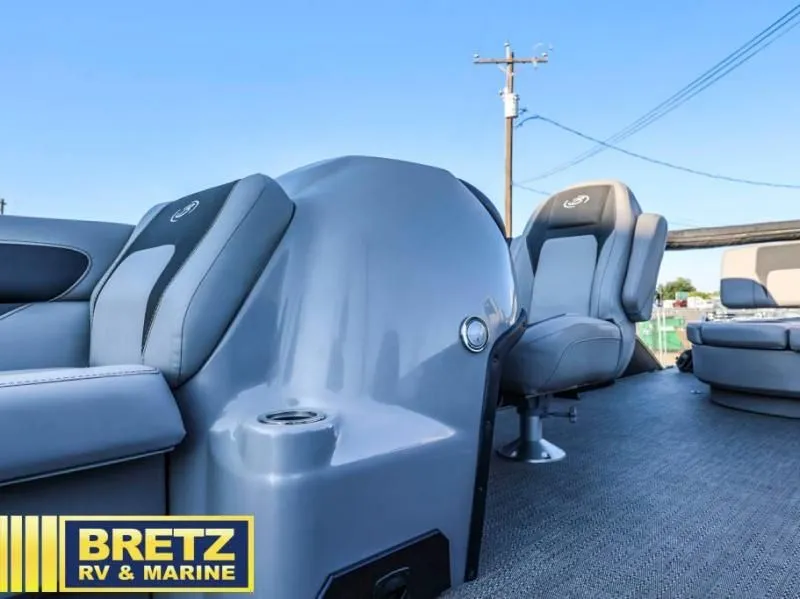 Slide: The Image of Aria A22UC 2025 - 31