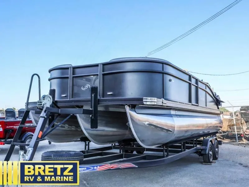 Slide: The Image of Aria A22UC 2025 - 5