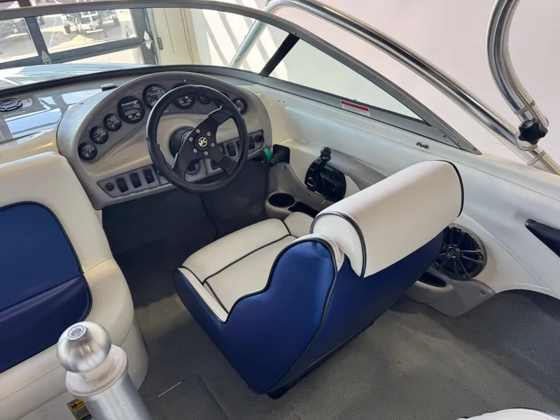 Slide: The Image of MasterCraft ProStar 190 1999 - 16