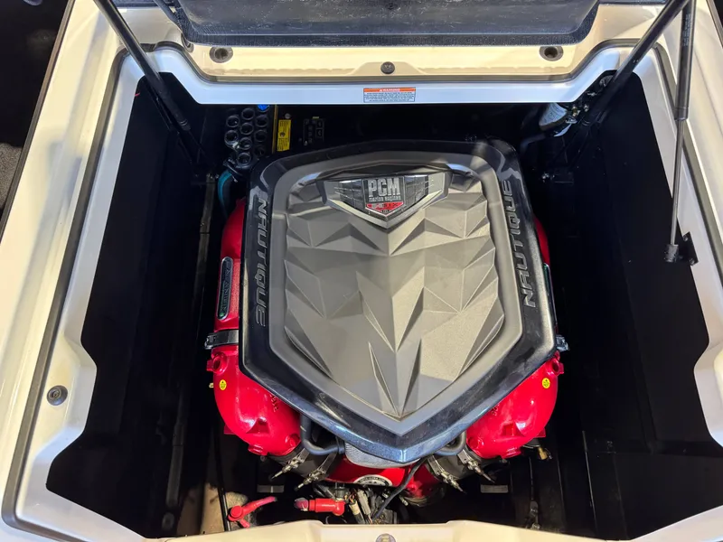 Slide: The Image of Correct Craft Super Air Nautique G23 2019 - 28