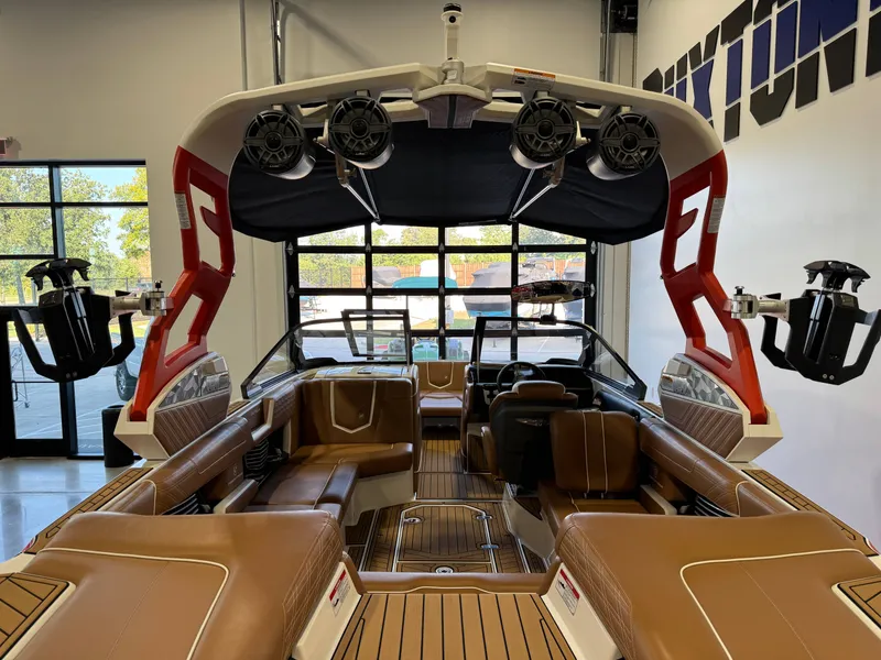 Slide: The Image of Correct Craft Super Air Nautique G23 2019 - 9