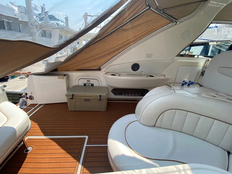 Slide: The Image of Sea Ray 450 Sundancer 1997 - 16