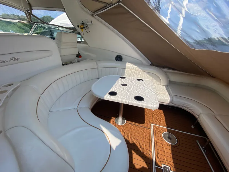 Slide: The Image of Sea Ray 450 Sundancer 1997 - 19