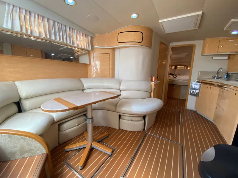 Slide: The Image of Sea Ray 450 Sundancer 1997 - 38