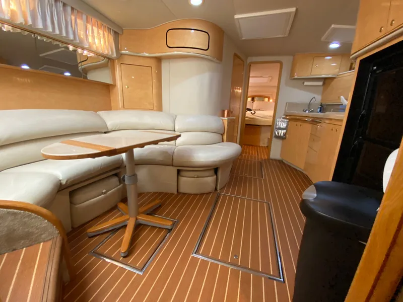 Slide: The Image of Sea Ray 450 Sundancer 1997 - 48