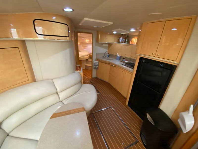 Slide: The Image of Sea Ray 450 Sundancer 1997 - 50