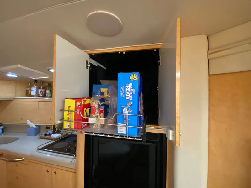 Slide: The Image of Sea Ray 450 Sundancer 1997 - 51