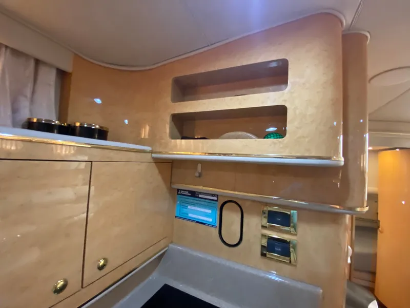 Slide: The Image of Sea Ray 450 Sundancer 1997 - 53