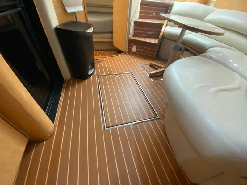 Slide: The Image of Sea Ray 450 Sundancer 1997 - 56