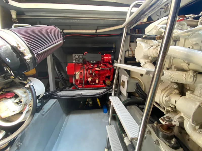 Slide: The Image of Sea Ray 450 Sundancer 1997 - 63