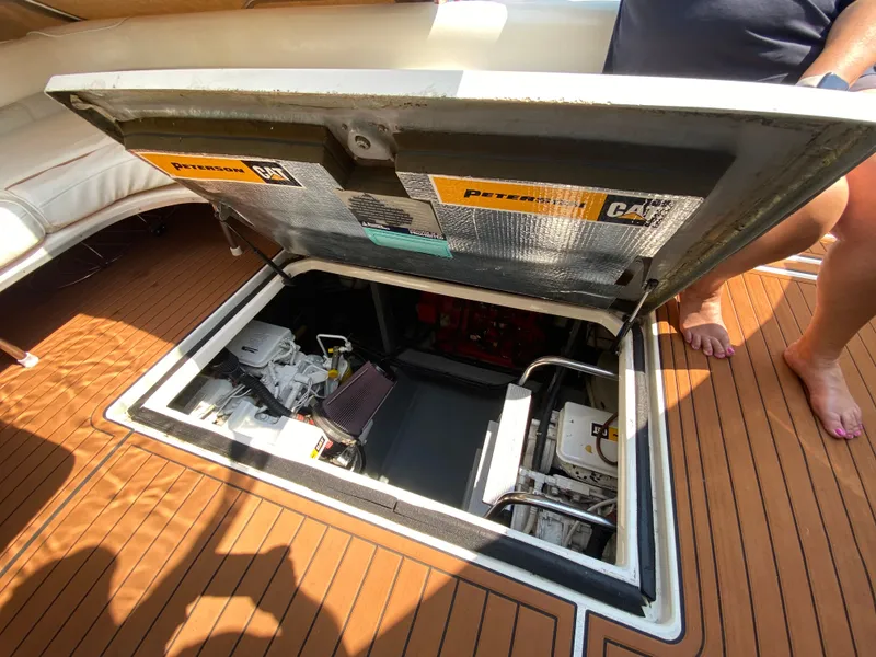 Slide: The Image of Sea Ray 450 Sundancer 1997 - 67