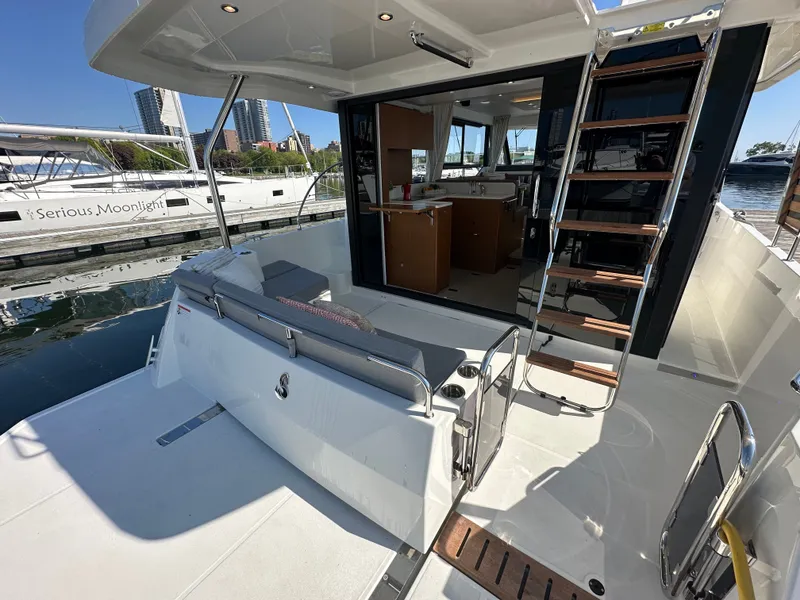 Slide: The Image of Beneteau Swift Trawler 41 Fly 2026 - 33