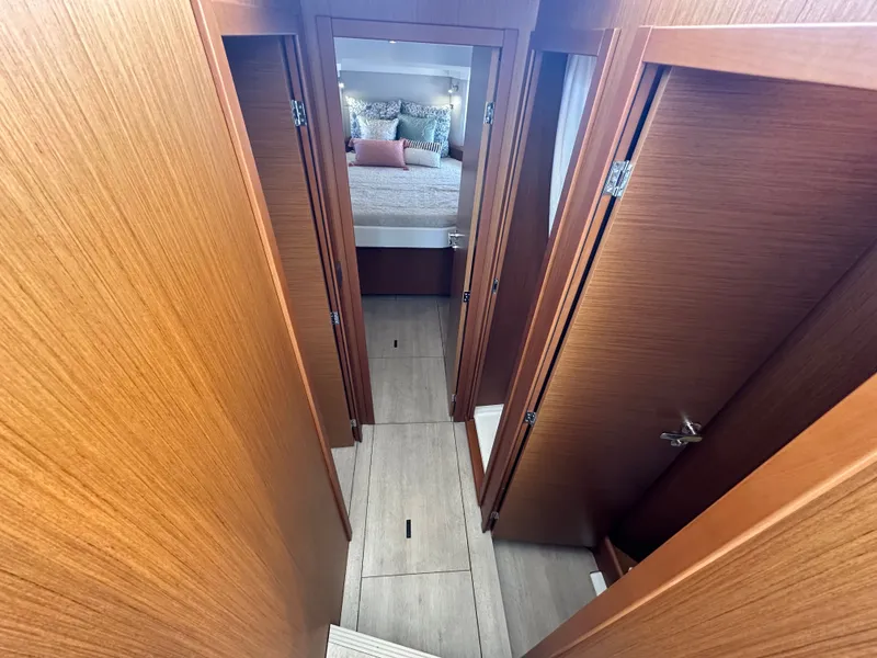 Slide: The Image of Beneteau Swift Trawler 41 Fly 2026 - 67