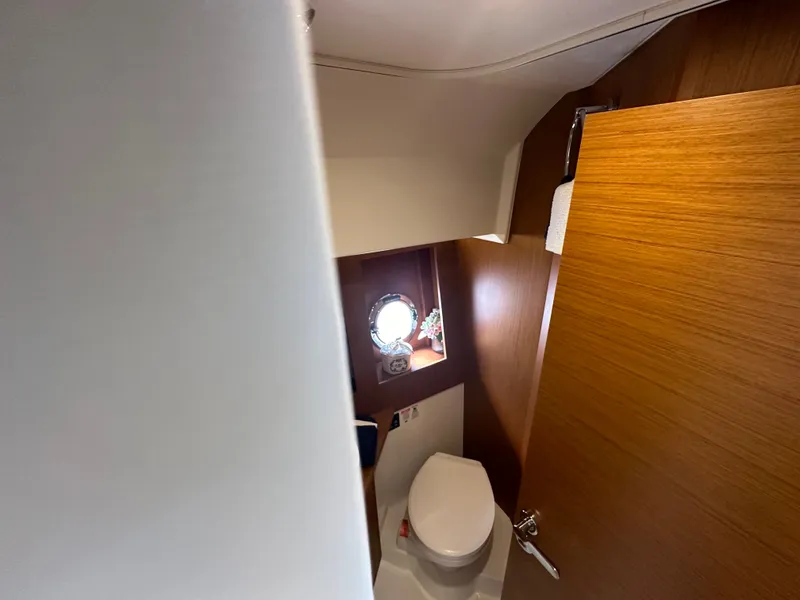 Slide: The Image of Beneteau Swift Trawler 41 Fly 2026 - 71