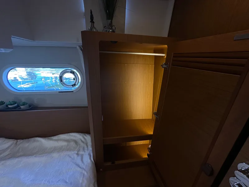 Slide: The Image of Beneteau Swift Trawler 41 Fly 2026 - 73