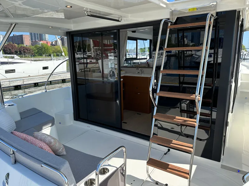 Slide: The Image of Beneteau Swift Trawler 41 Fly 2026 - 9
