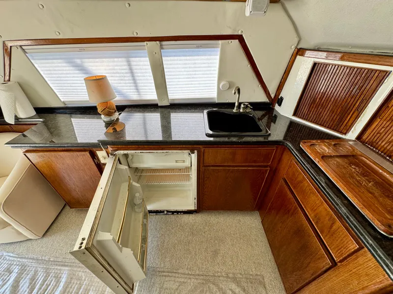 Slide: The Image of Bertram 37 Convertible 1987 - 19