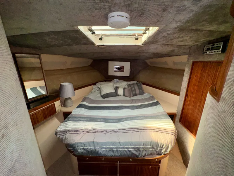 Slide: The Image of Bertram 37 Convertible 1987 - 21