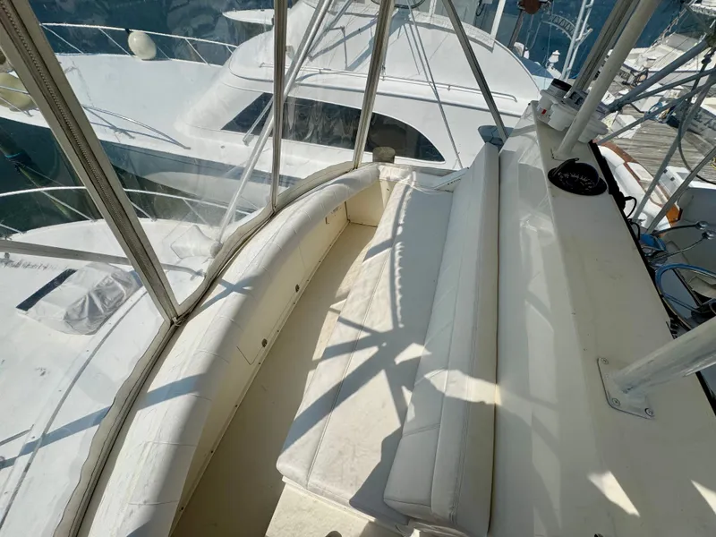 Slide: The Image of Bertram 37 Convertible 1987 - 7