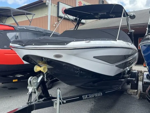 Slide: The Image of Scarab 215 Wake ID 2024 - 6