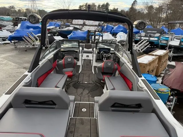 Slide: The Image of Scarab 235 LX Wake 2025 - 10