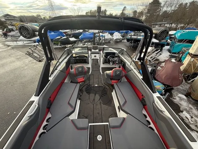 Slide: The Image of Scarab 235 LX Wake 2025 - 22