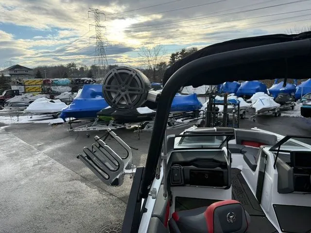 Slide: The Image of Scarab 235 LX Wake 2025 - 23