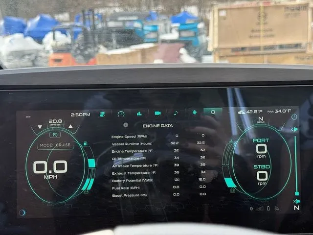 Slide: The Image of Scarab 235 LX Wake 2025 - 36