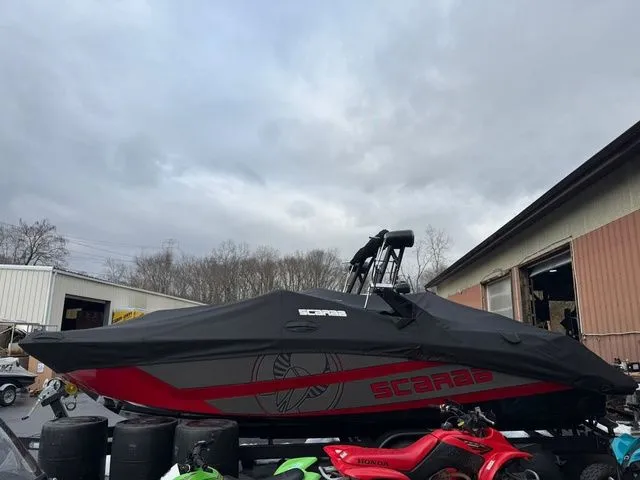 Slide: The Image of Scarab 235 LX Wake 2025 - 37