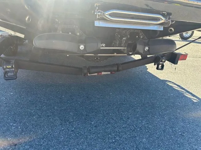 Slide: The Image of Scarab 255 LX 2018 - 22