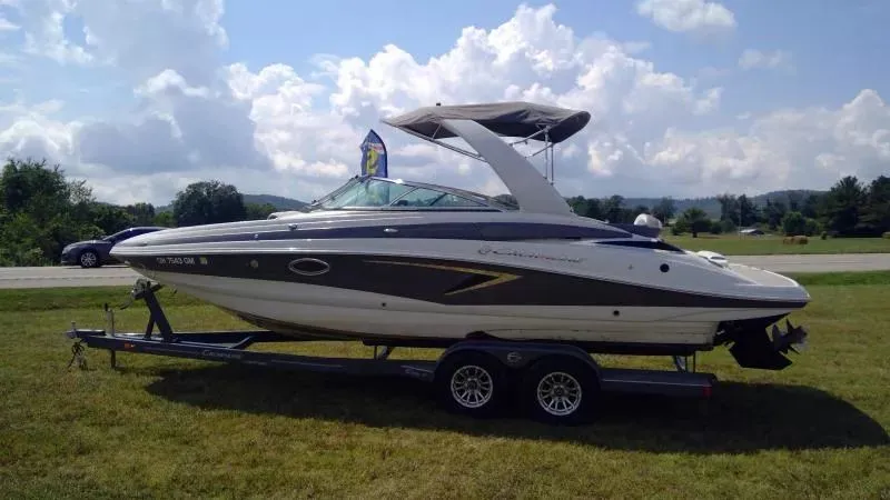 The Image of Crownline Boats E255 2021 - 1