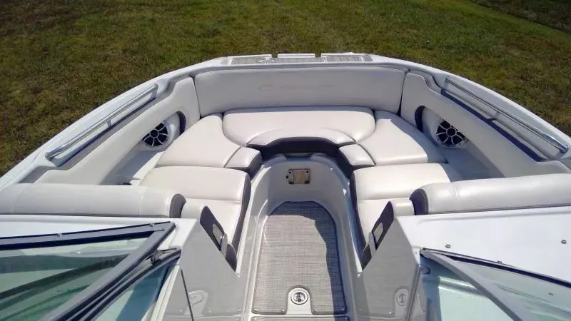 Slide: The Image of Crownline Boats E255 2021 - 11