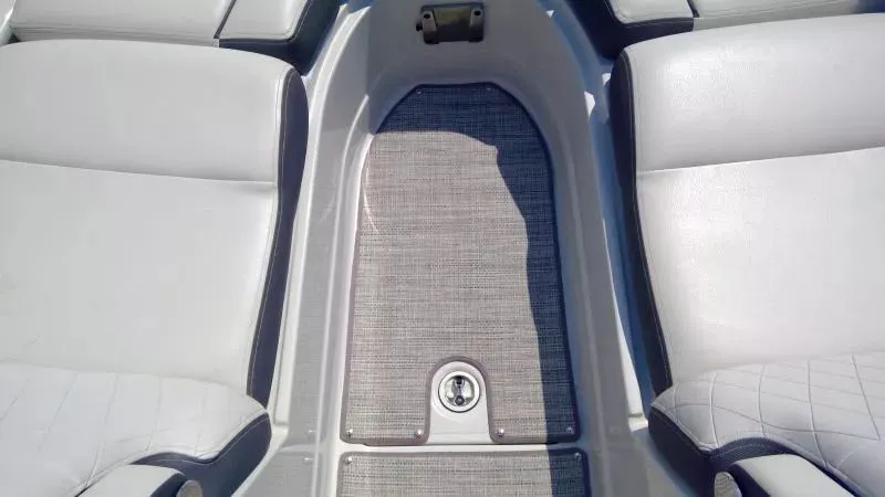 Slide: The Image of Crownline Boats E255 2021 - 12