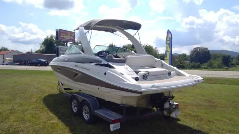 Slide: The Image of Crownline Boats E255 2021 - 8