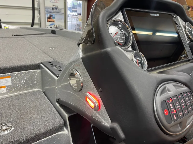 Slide: The Image of Triton 20 TRX Patriot 2022 - 30