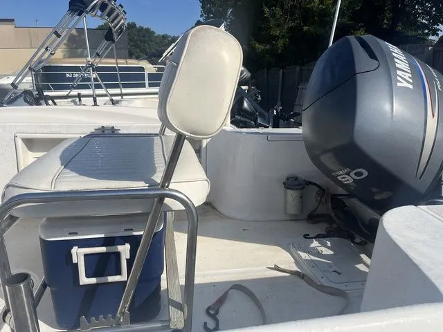 Slide: The Image of Sea Hunt 172 Triton 2006 - 4