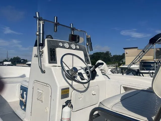 Slide: The Image of Sea Hunt 172 Triton 2006 - 5