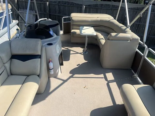 Slide: The Image of Harris 200 CX 2011 - 4