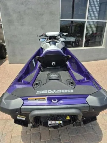 Slide: The Image of Sea-Doo GTI 2025 - 10