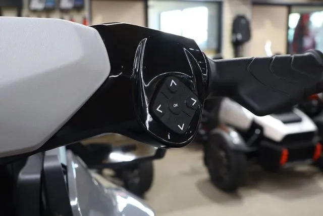 Slide: The Image of Sea-Doo GTI 2025 - 11